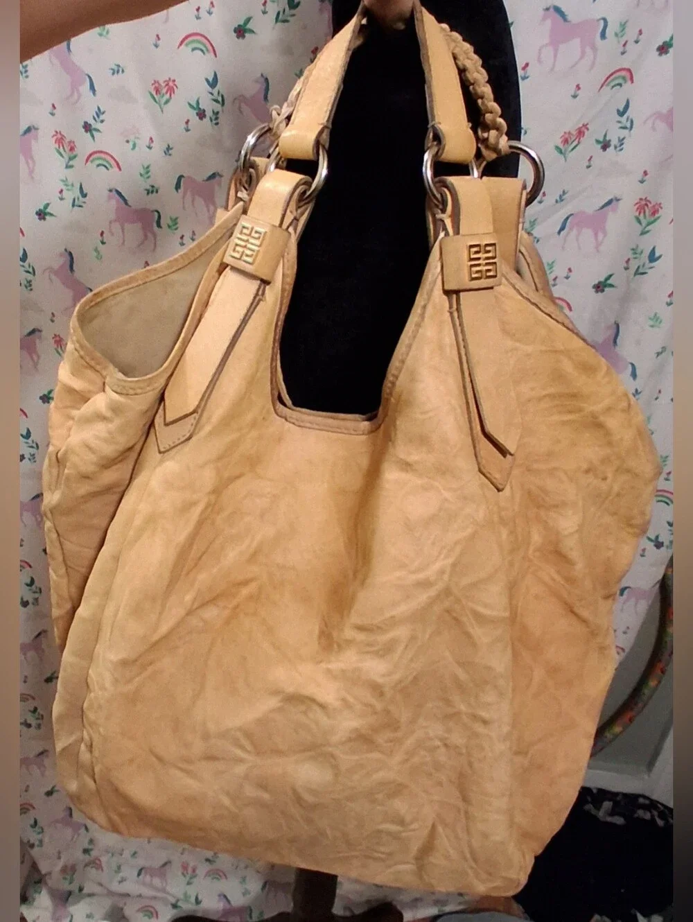 Y2K Givenchy Bettina Tan Tumbled Lambskin XL Hobo Boho Casual Neutral Purse Bag
